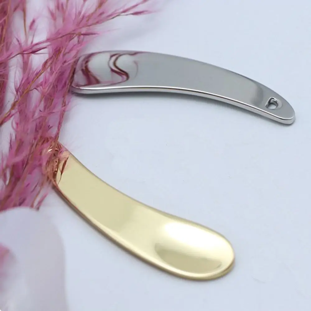 Strumenti per il trucco riutilizzabili in stick per crema per gli occhi Paletta per bellezza Cucchiaio per crema per il viso in metallo Spatola per trucco Paletta curva Mini cucchiaio cosmetico