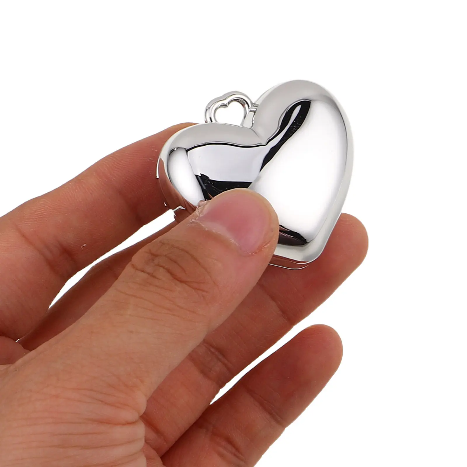 4Pcs Heart Shaped Empty Powder Container with Mirror Portable Refillable Makeup Palette for Blush Highlighter Eyeshadow DIY