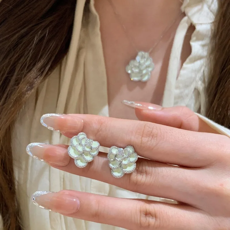 Fashion Inlaid edge diamond cream white enamel flower earrings for women elegant necklace wedding jewelry sets