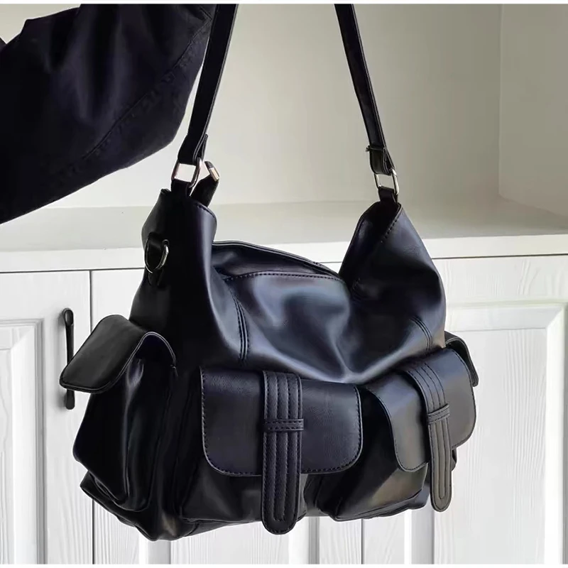 

Soft Leather Stylish Motorcycle Bag Y2k Women's Large Capacity Shoulder Bag Black Casual Crossbody Bag For Student Commuting