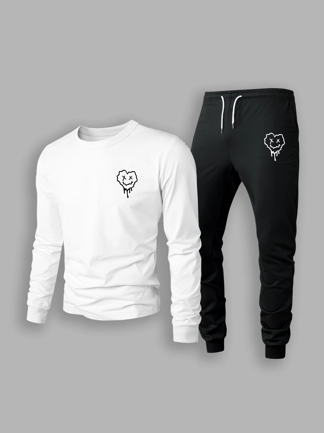 

Men's Long Sleeve Crew Neck T-Shirt & Joggers Set: Casual Outfit with Heart Print for Daily Style