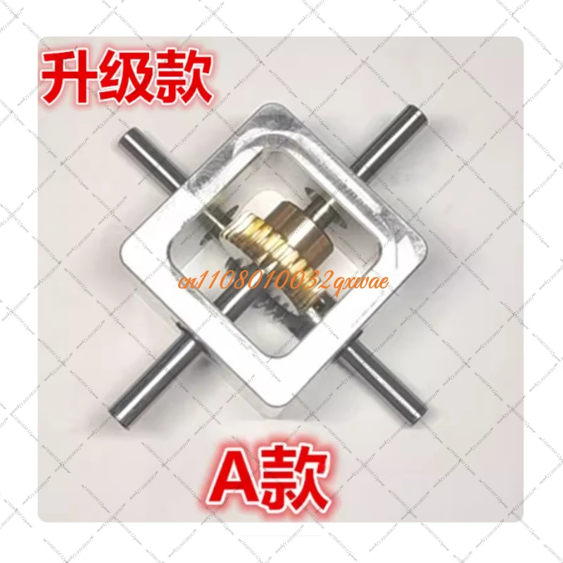 90 Degree Right Angle Gearbox 1:30 Ratio Worm Gear Reducer Compact Transmission Box for Small Mechanical Equipment