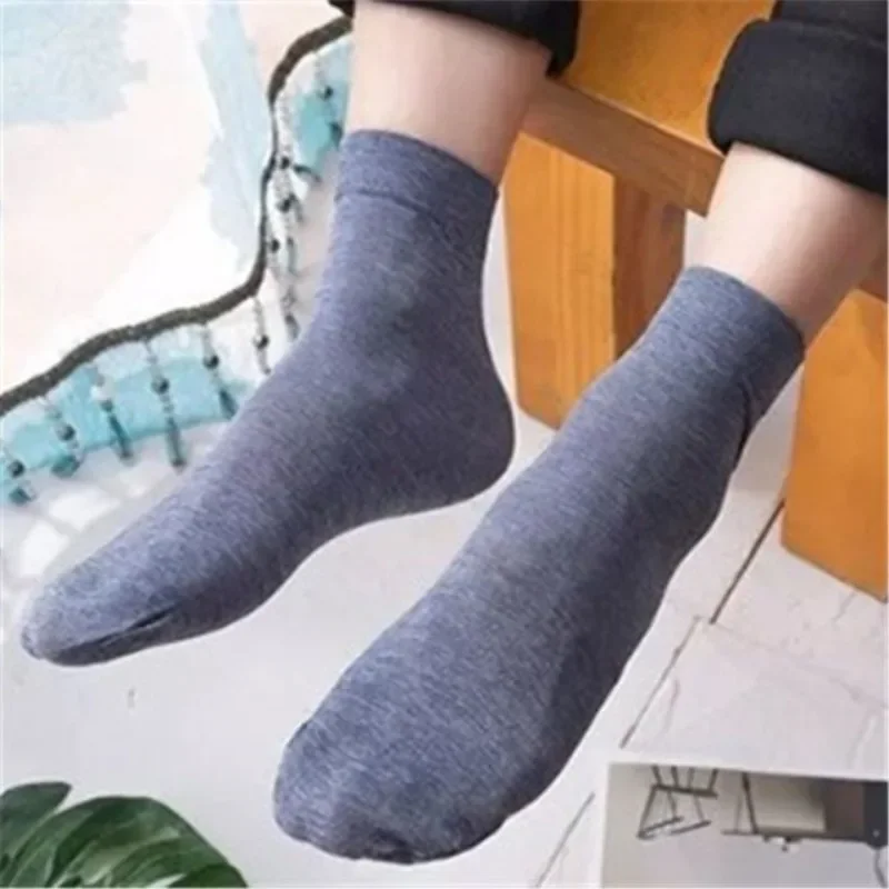 1 Pairs to 3 Pairs New Summer Ice Thin Men\'s Socks Breathable Casual Business Men Socks Fashion Male Elastic Sports Socks