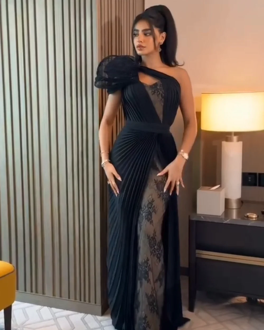 

Customized Intricate Matching Organza Lace Draped Ruched Straight One-shoulder Long Dresses Bespoke Occasion Dresses Exquisite