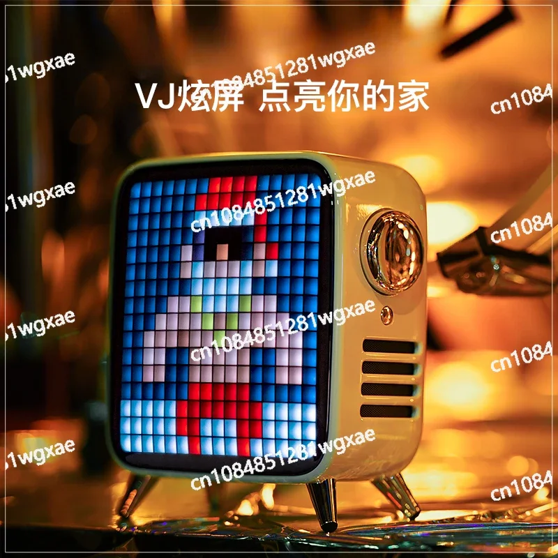 

Оснащен львиной батареей емкостью 10000 мАч и универсальной светодиодной звуковой системой премиум-класса мощностью 40 Вт.