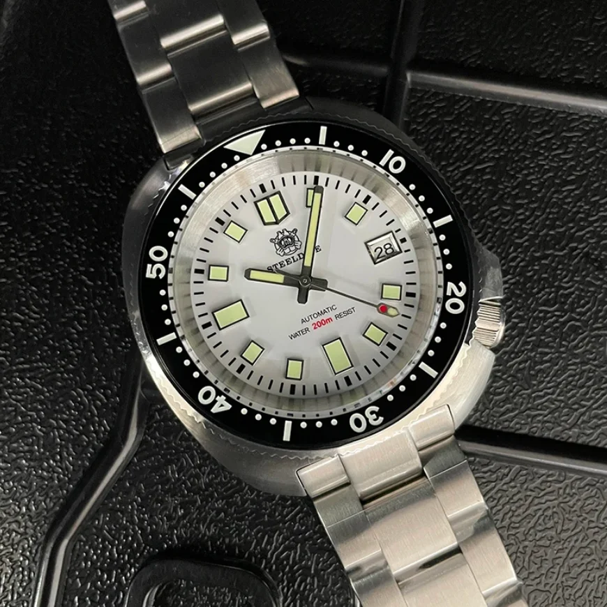 

STEELDIVE Men Automatic Watch 43.8mm Turtle Mechanical Wristwatch Diver 20ATM Waterproof C3 Luminous Sapphire NH35 Ceramic Bezel