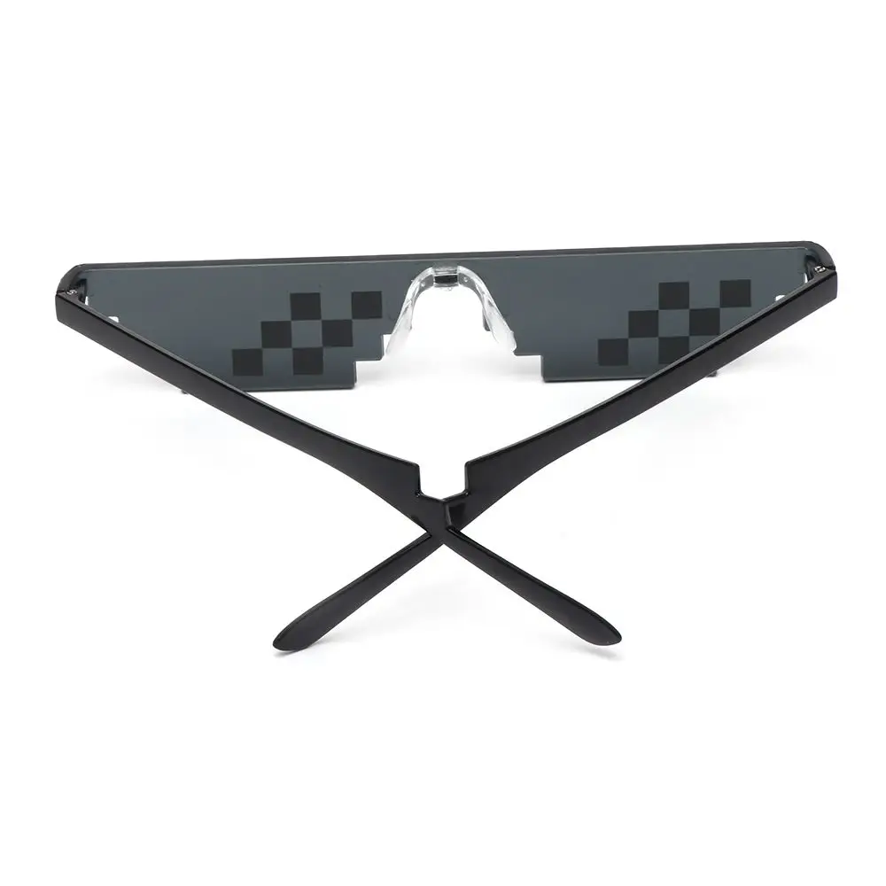 نظارات شمسية كلاسيكية لعيد الميلاد/الحفلات للرجال والنساء من Gamer Robot، نظارات شمسية من Pixel Mosaic #3