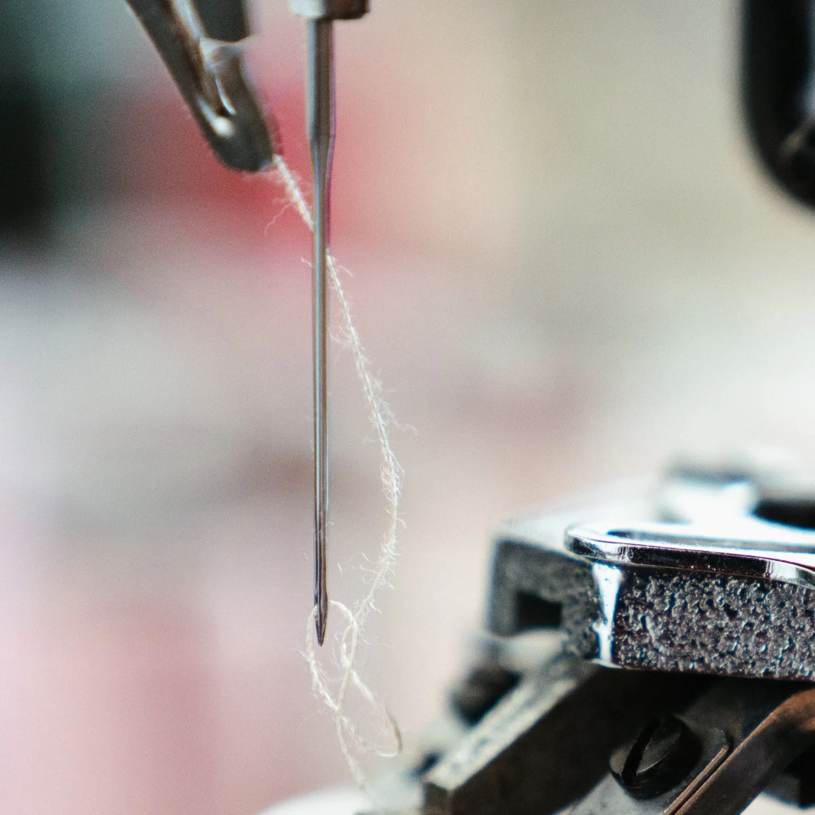 

60Pcs Sewing Machine Needles Stainless Steel Ball Point Needles Heavy Duty for Denim Quilting Home Industrial Use Sewing