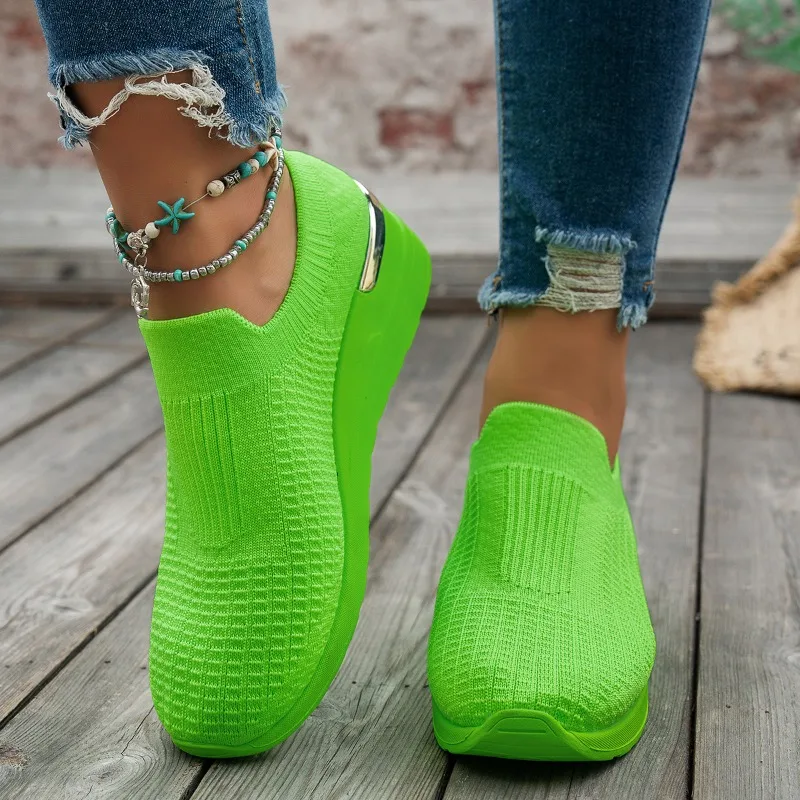 

2025 New Women's Solid Color Sneakers Breathable Mesh Woven Outdoor Lightweight Low Top Walking Running Sports Shoes