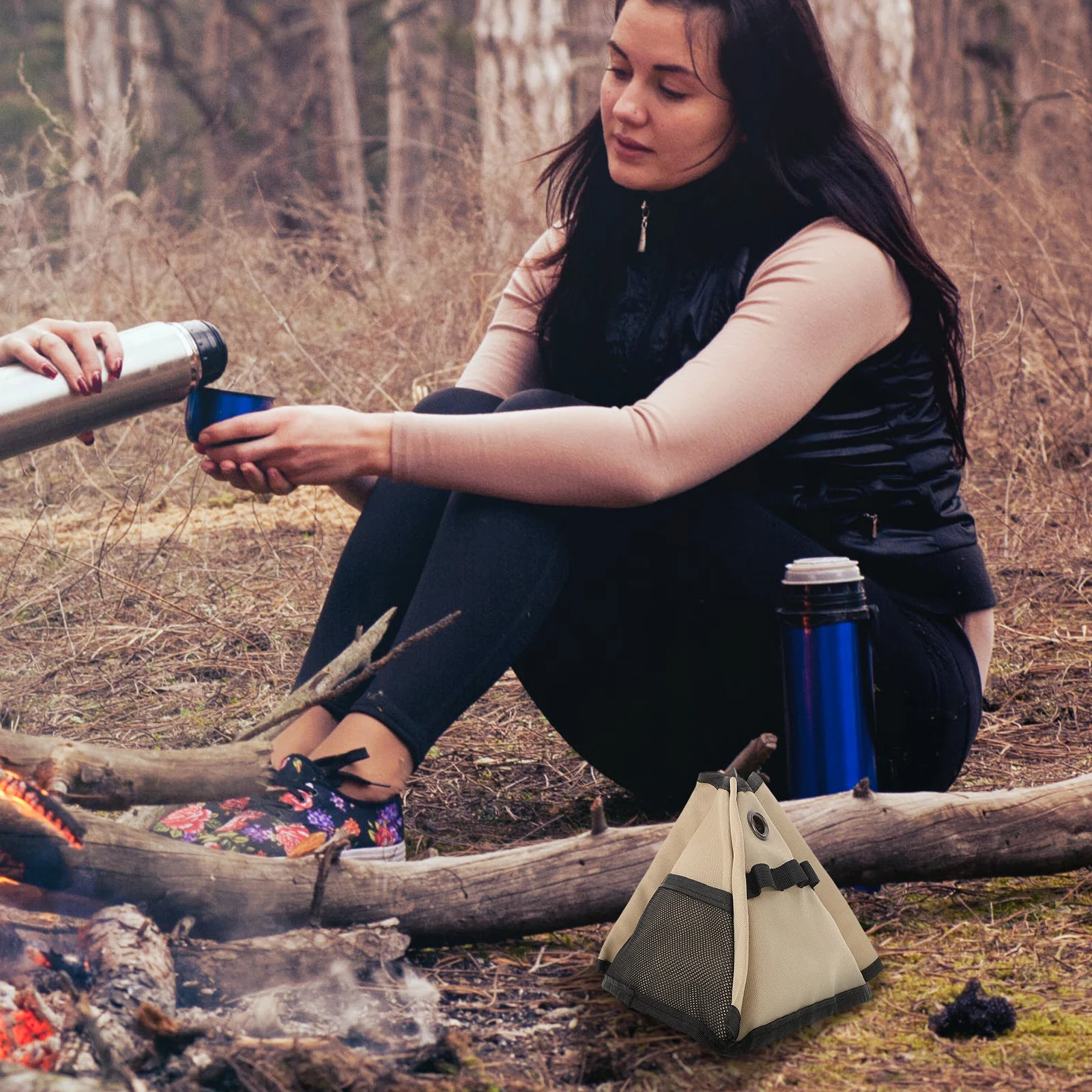 

Camping Tissue Holder Portable Canvas Tripod Storage Bag Outdoor Fan Holder Camping Paper Container