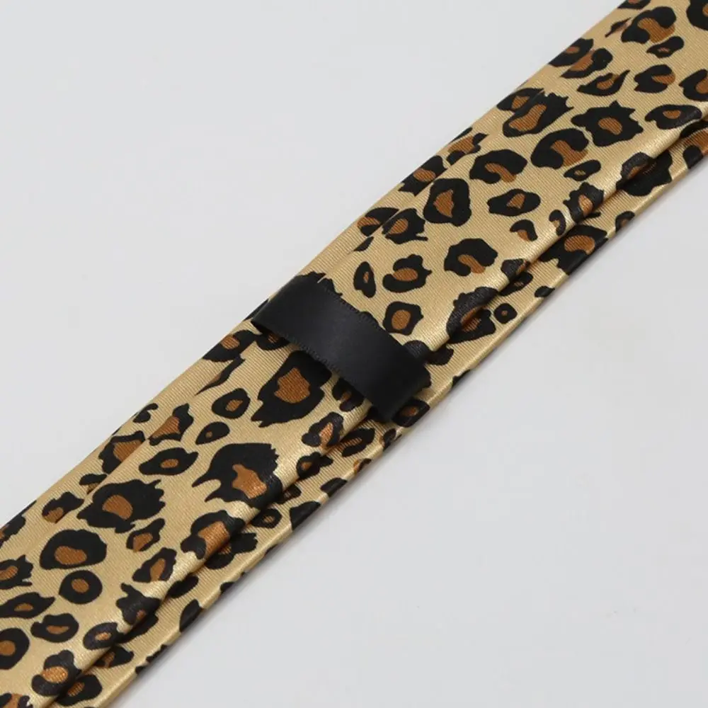 Elegante koreanische gestreifte Krawatte mit Leopardenmuster, Hemdkrawatten-Dekoration, gepunkteter JK-Uniform-Krawatte – Detail 2