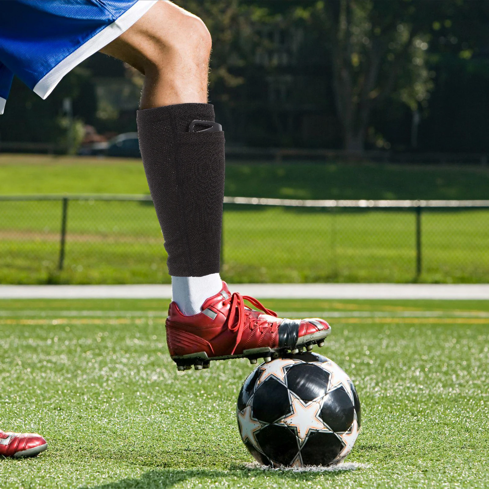 

1 set Football Shin Guards Leg Protection Covers Sports Legs Protectors Durable Nylon Pu Ergonomic Non Slip For Outdoor Sports