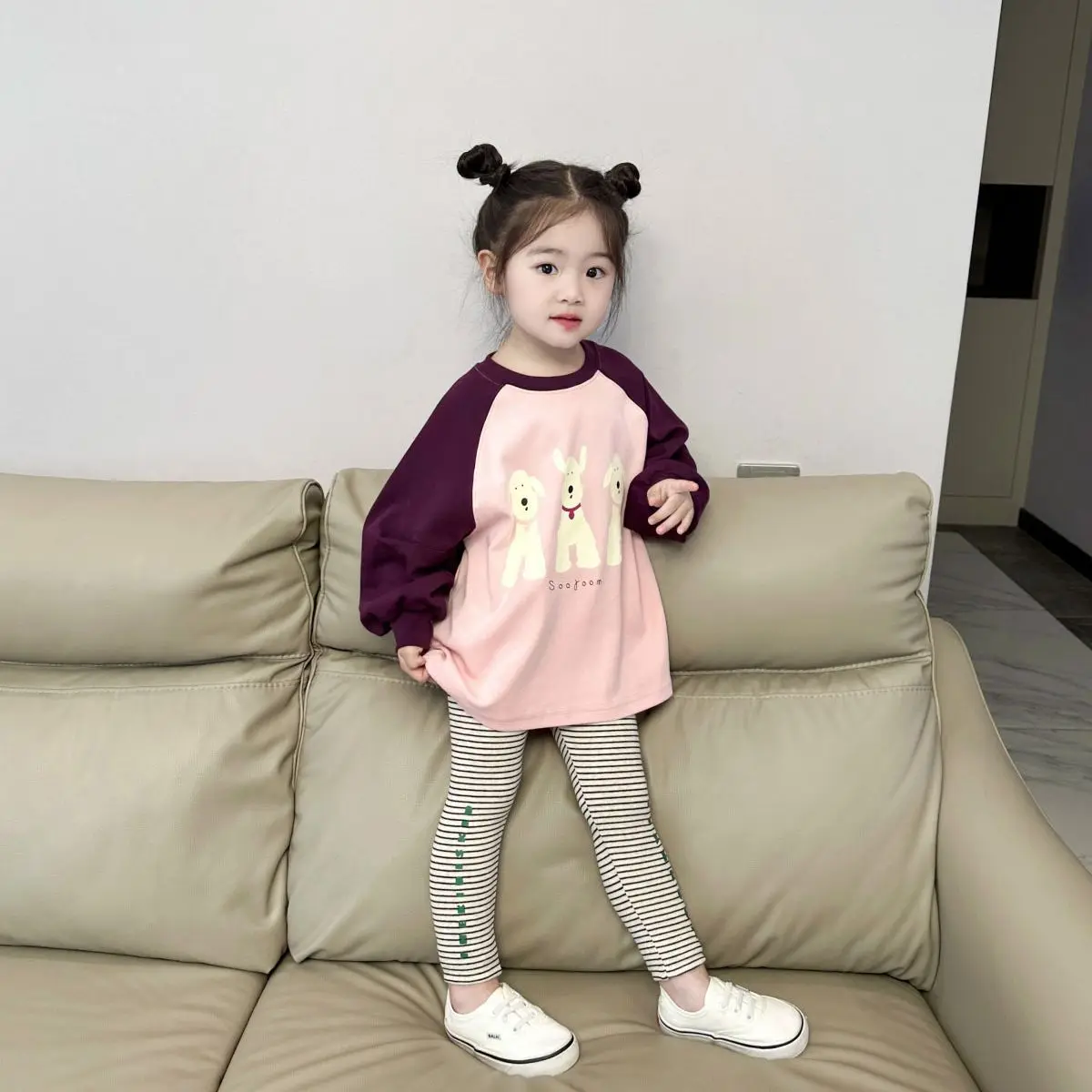 23278 Three Puppies T2024 Autumn New Korean Edition Long Sleeved Boys And Girls Raglan Sleeve Bottom Shirt