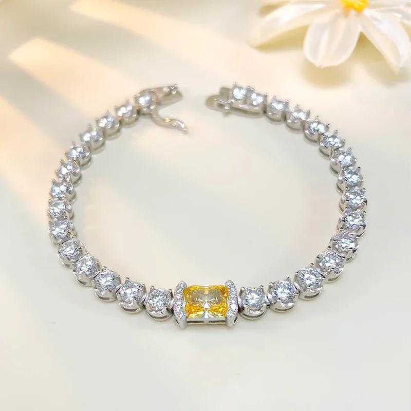 

Desire Fashion Versatile Light Luxury Yellow Diamond Temperament 925 Sterling Silver Bracelet Inlaid with High Carbon Diamonds