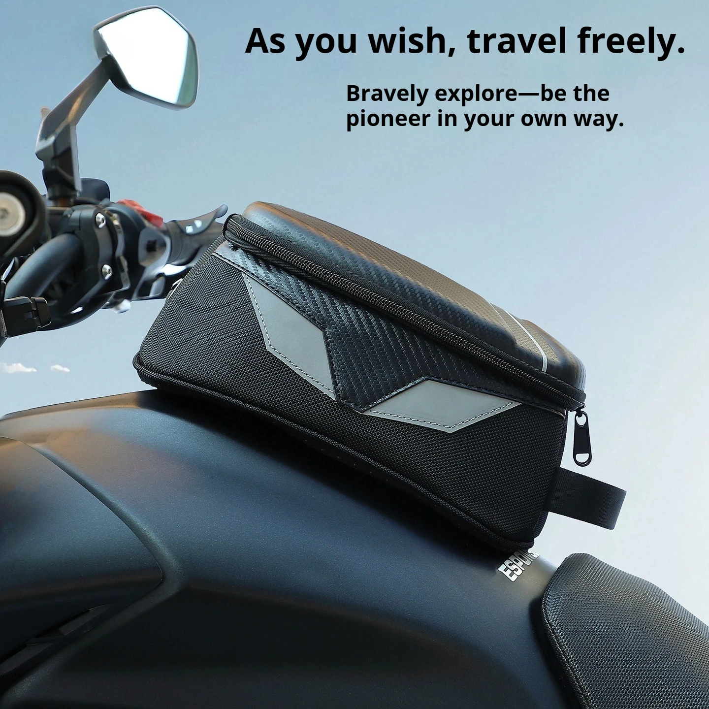 Waterproof Motorcycle Fuel Tank Bag Strong Magnetic Motorbike Multifunctional Riding Travel Storage Luggage Bag for Moto Tour