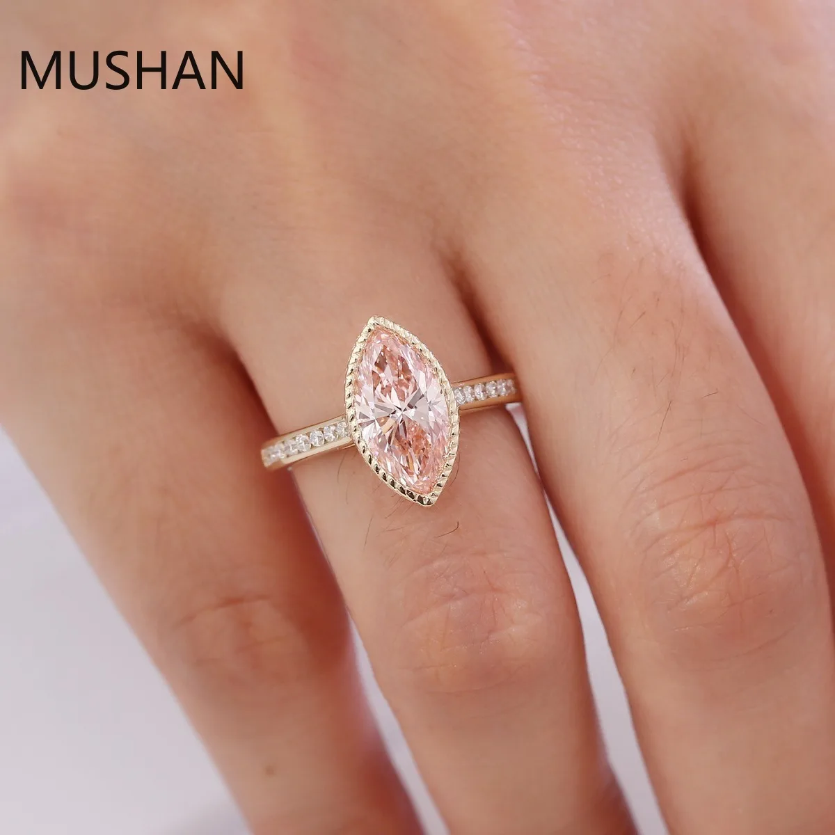 MUSHAN Luxury Custom 14K 18K Gold Rings Band Jewelry With Moissanite Diamond Lab Grown Gemstones Diamond Wedding Ring For Women view 3