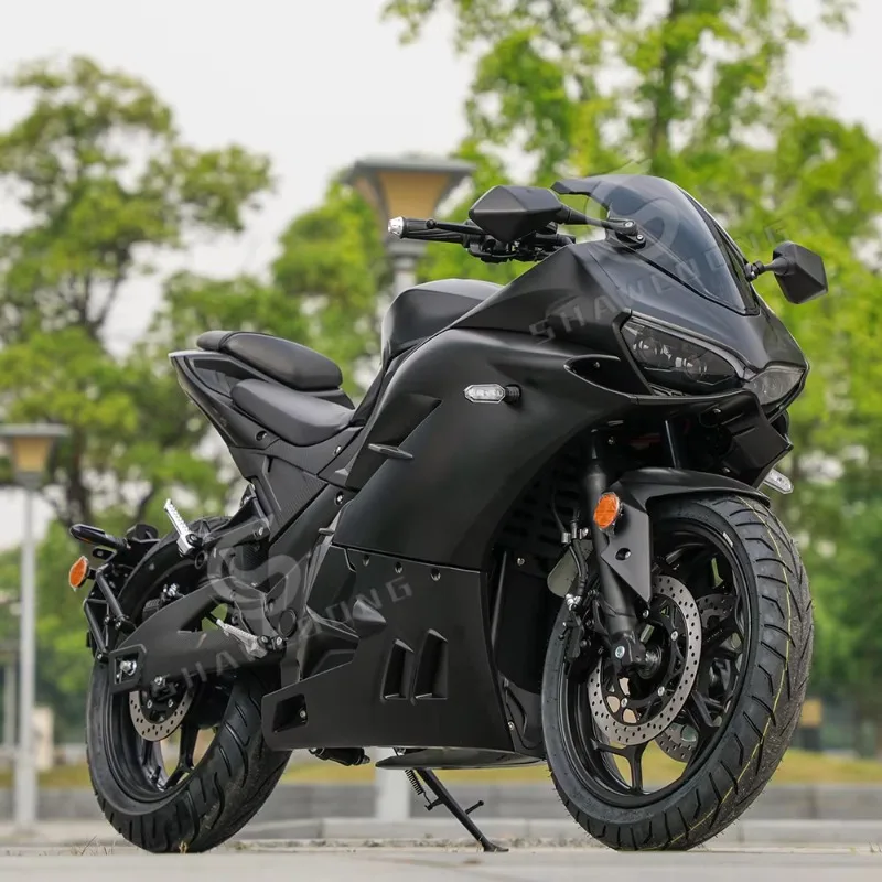 

2025 New Style High-Speed Adult Electric Motorbike With 8000W Power Racing Motorbike 72V Lithium Battery 140km/h Max Speed 150km