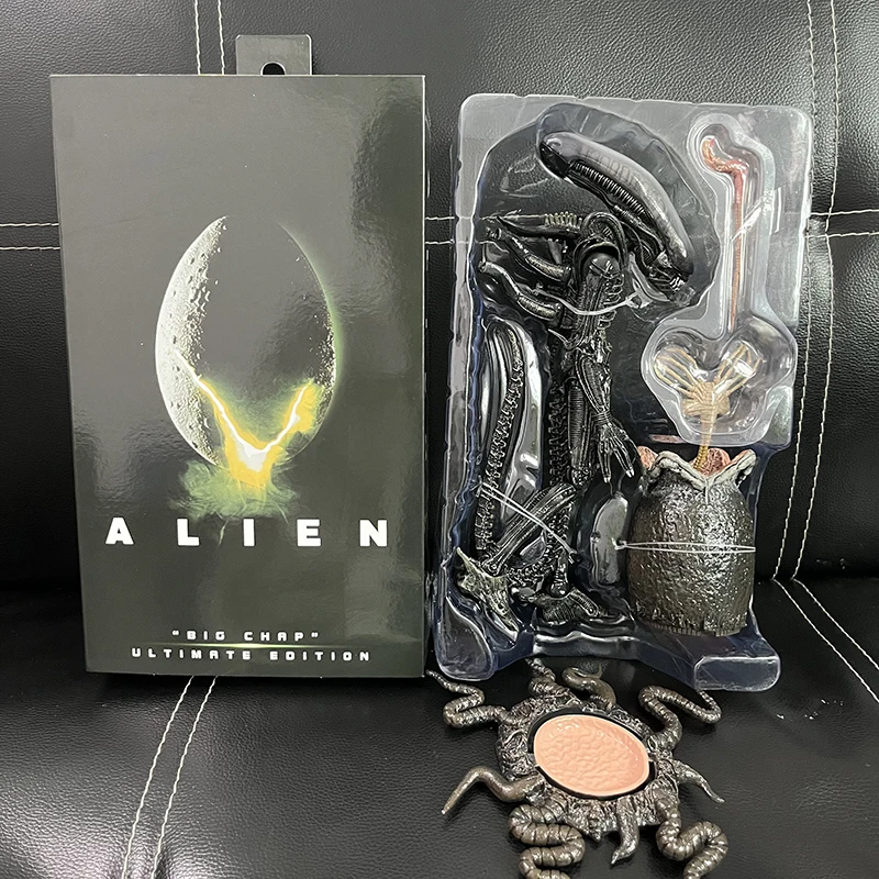 NECA Alien Big Chap Alien Figure Big Chap Alien Predator 40th