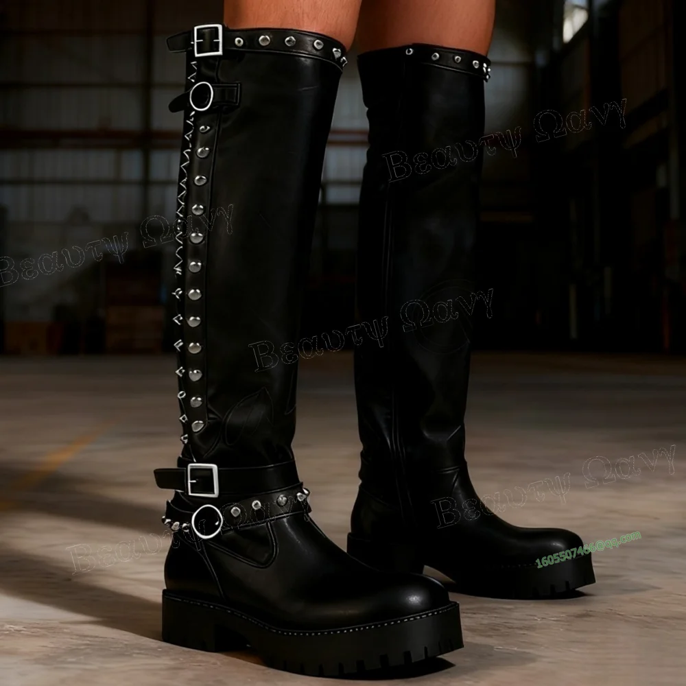 الفراء الأسود ديكور الرجال فارس الأحذية برشام ديكور ماتي الجلود جولة تو حذاء برقبة للركبة للرجال أحذية Zapatos Para Hombres