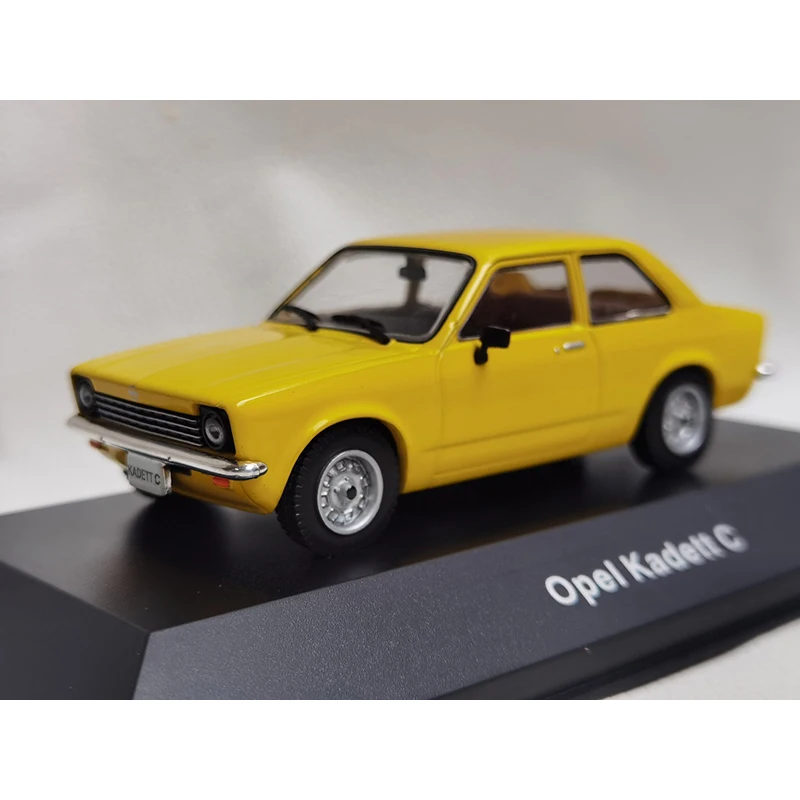 

Модель автомобиля IXO, литая под давлением в масштабе 1:43, OPEL KADETT C, коллекционная игрушка, Сувенирные игрушки, автомобили