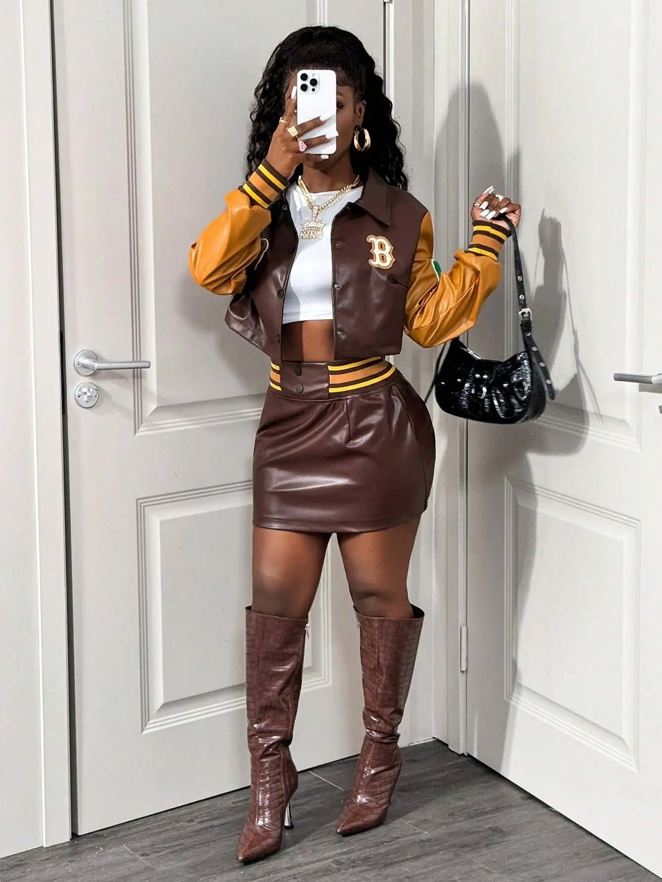 Y2K PU-leren varsity-jas en minirok voor dames met borduursel, lange mouwen, kraag, herfst-/winteroutfit