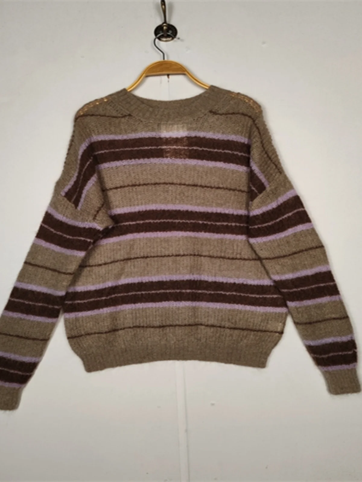 

Мягкий и легкий женский милый длинный свитер из мутоновой шерсти в стиле ретро, винтажный дизайн, удобный свободный крой, весенний Au...