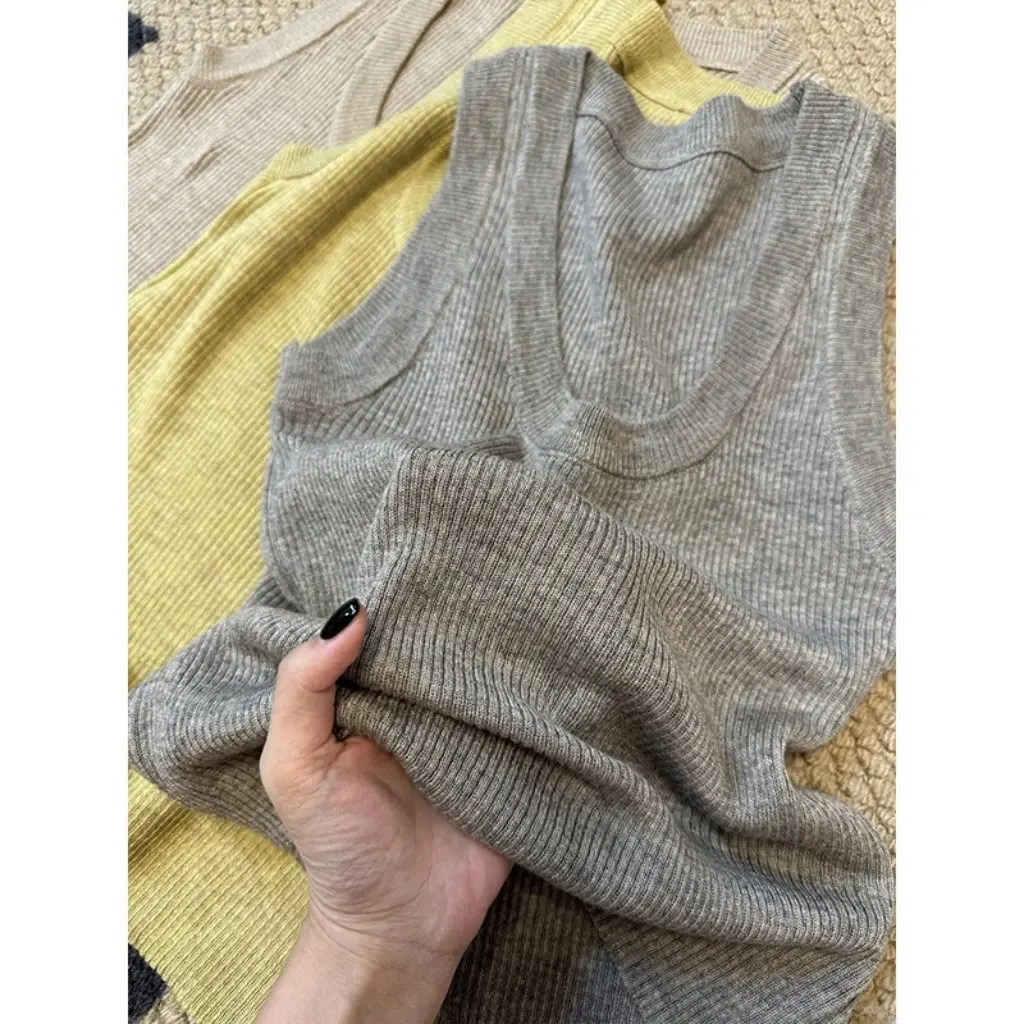 

Korean Style Women's U-Neck Knitted Sling Thin Ice Silk Inner Top Summer Slim-Fit Threaded Breast Covering Vest