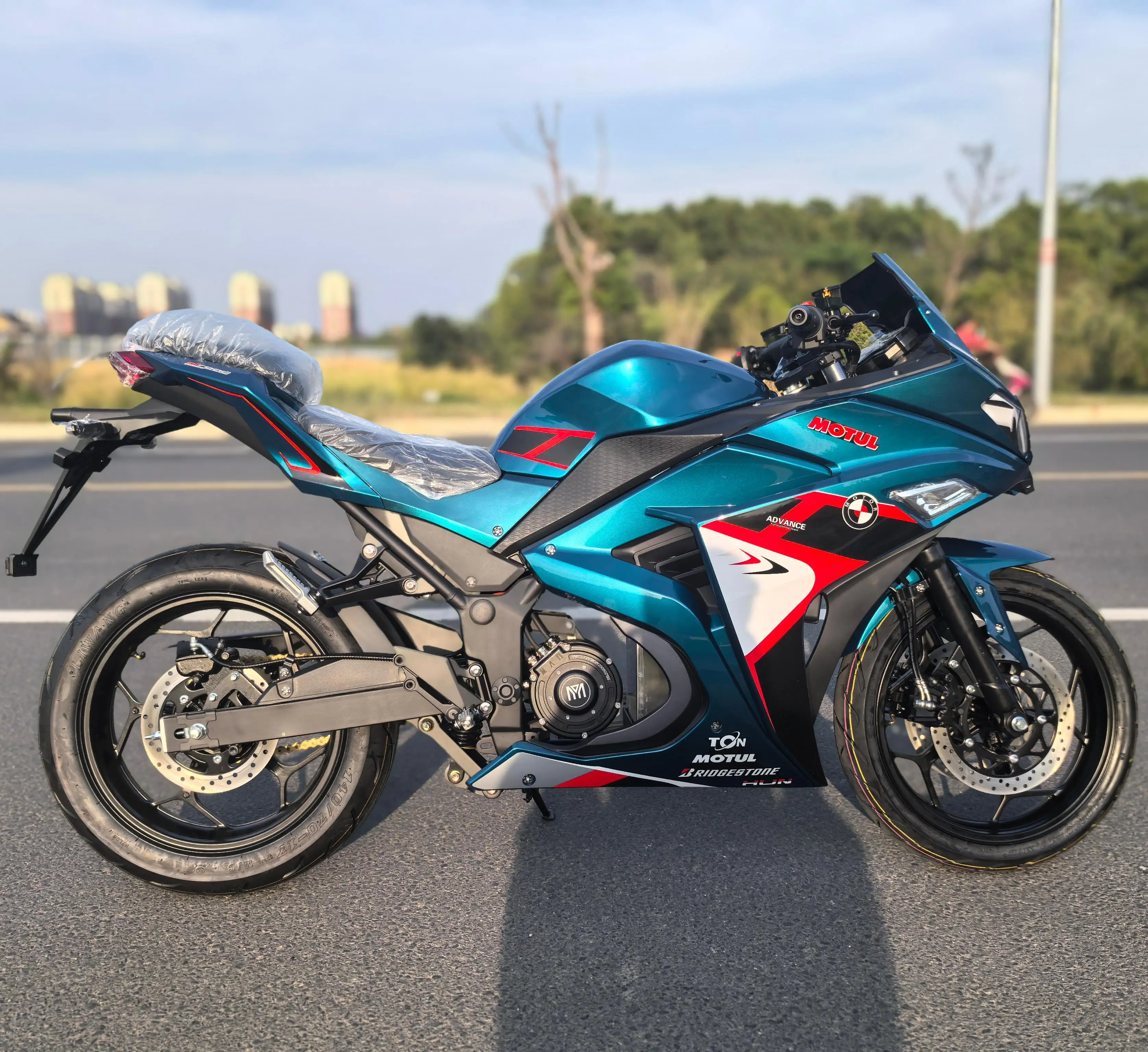 Calico Brand Adult High-power Electric Motorcycle with Fuel Tank 120km/h 17 Inch Tires 72v Electric Motorcycle High-speed