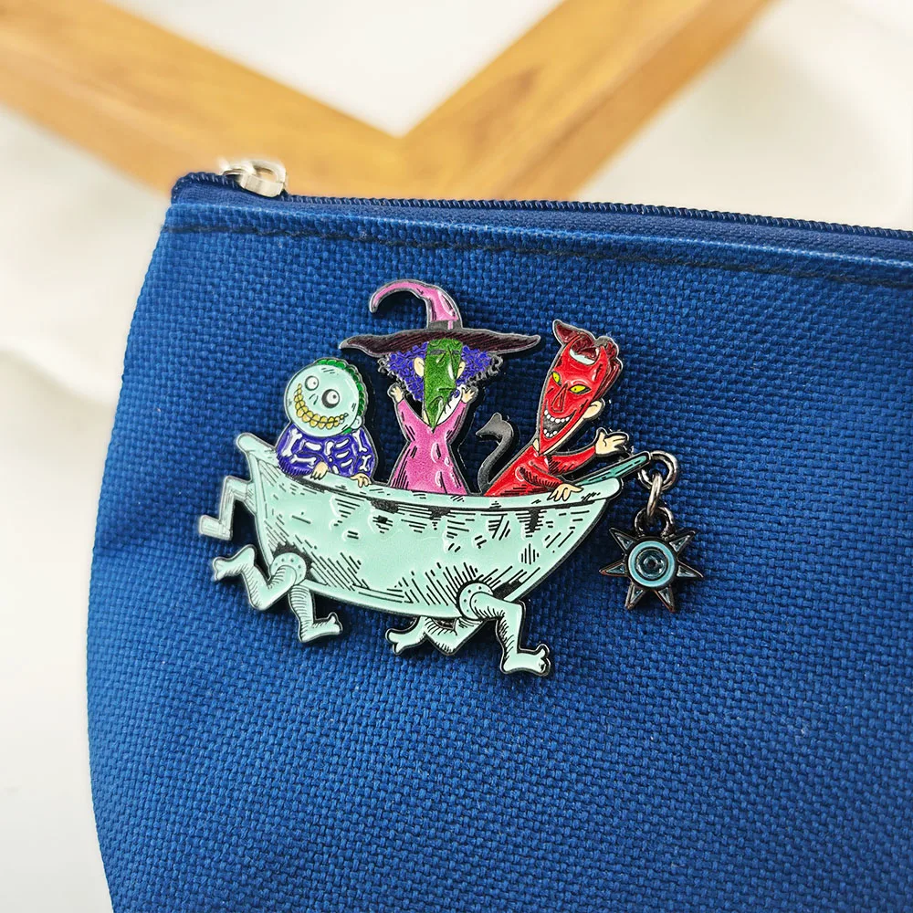 Nightmare Before Christmas Brosche Lock Shock Barrel Badewanne für drei Personen Emaille-Pin Gothic Dark Fairy Tale Abzeichen Fan-Accessoire – Detail 4