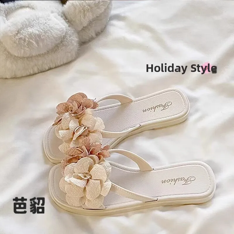 Tropical Island Women's Water-Resistant Sandals Summer Outdoor Beach Fashion Floral Slippers Flat Heel PVC Bottom Fairy Style