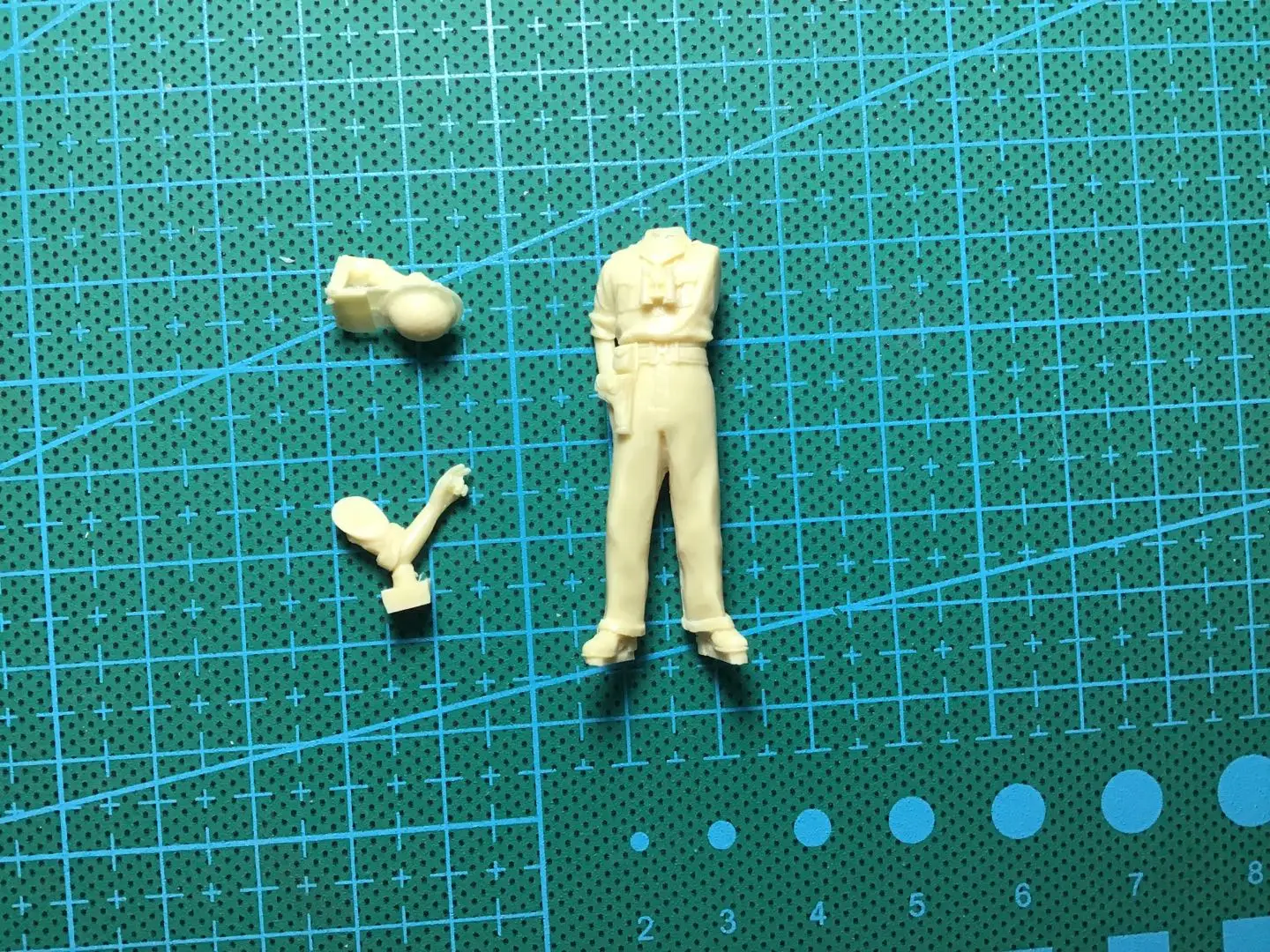 Фигурка модели из смолы 1/35, комплект в разобранном и неокрашенном виде GK