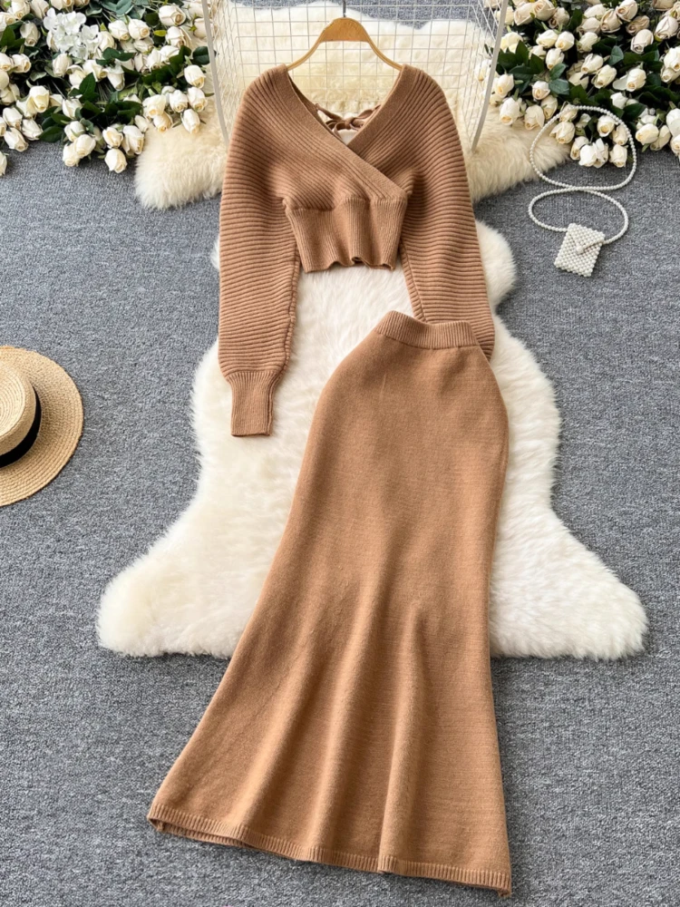 

Autumn Retro Gentle Knitted Two Piece Set Women Strappy Bow Tops + Slim High Waist Long Skirt New Design Elegant Solid Suit 2024