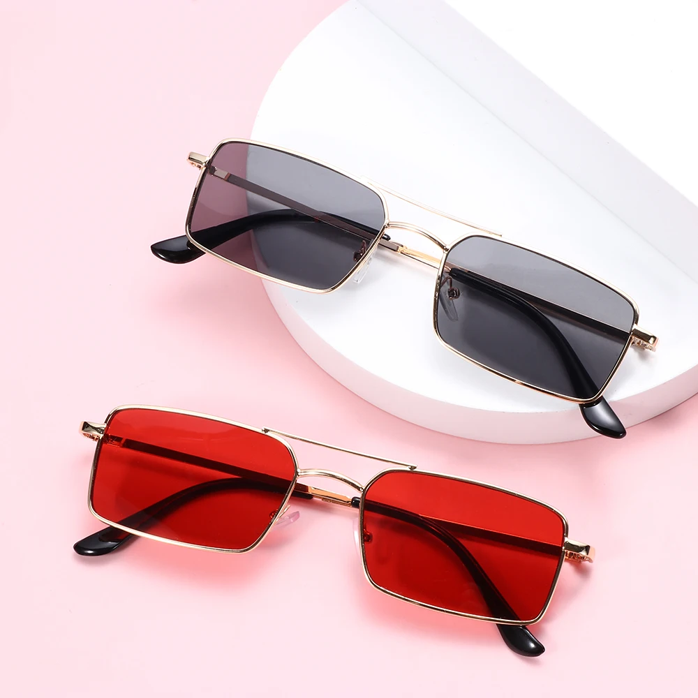 

Fashion for Women and Men Metal Frame Steampunk Sunglasses Retro Rectangle Sunglasses Small Frame Sun Glasses