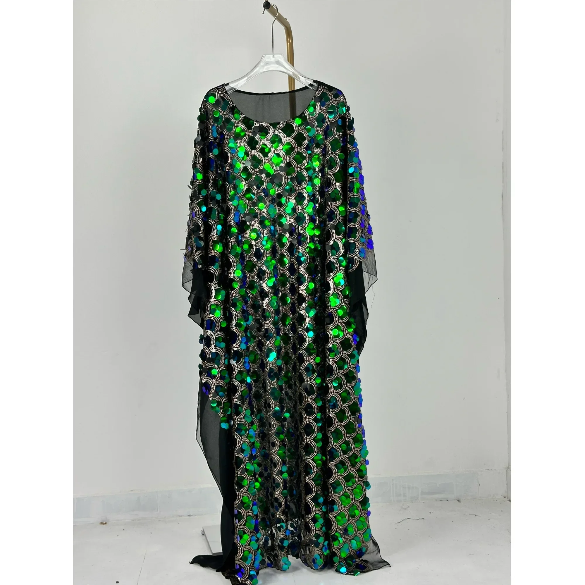 Unique Plus Size African Print Dashiki Dress with Batwing Sleeves and Glitter Sequin Accents for Women