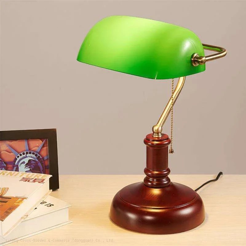 Lampada da banco vintage classica con interruttore lampada da tavolo con paralume in vetro verde per lampada da tavolo a LED da lettura per camera da letto