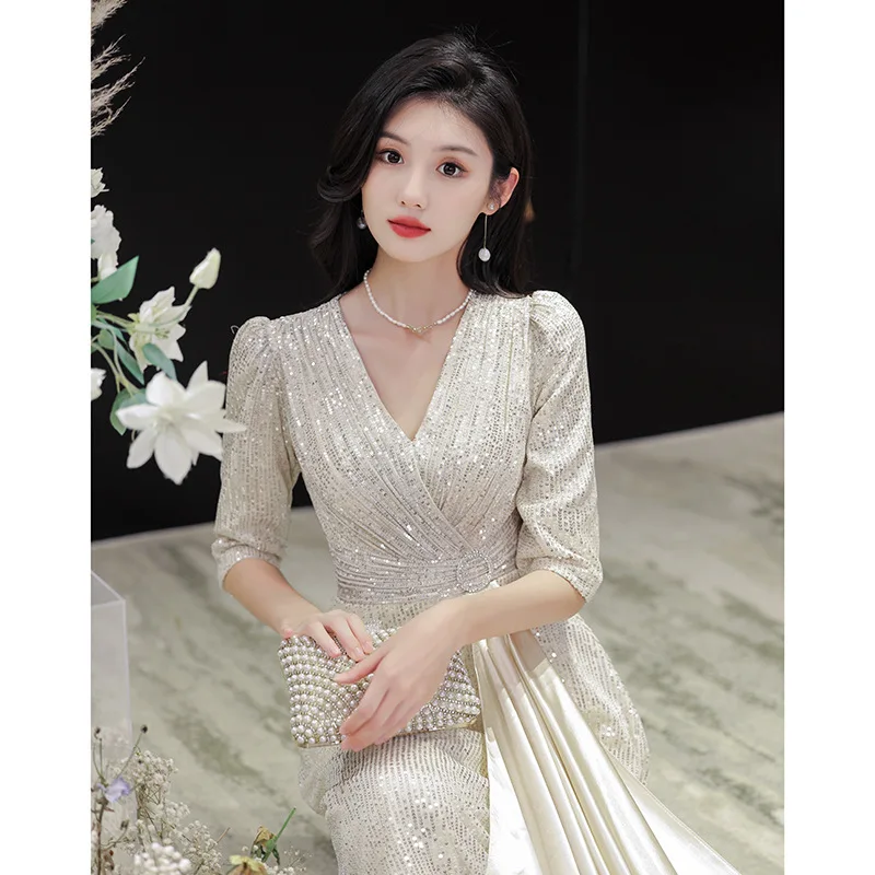 

Sequined Evening for Women 2024 New Deep V Banquet Temperament Annual Meeting Host Long Sleeve Dress