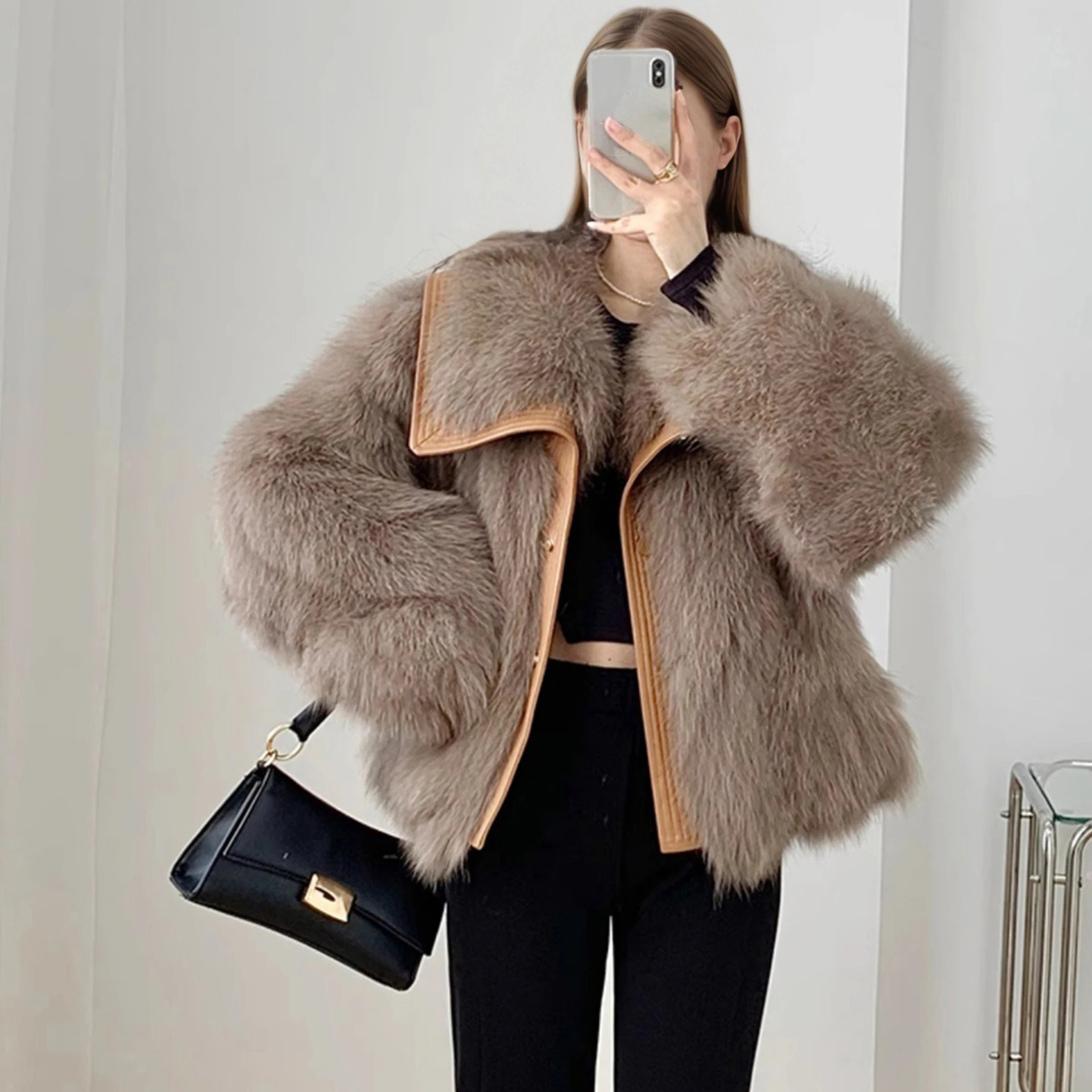 

Женская короткая свободная куртка из искусственного лисьего меха, плюшевое пальто из искусственной кожи с лацканами, стильные меховые куртки, зимние теплые пушистые кардиганы