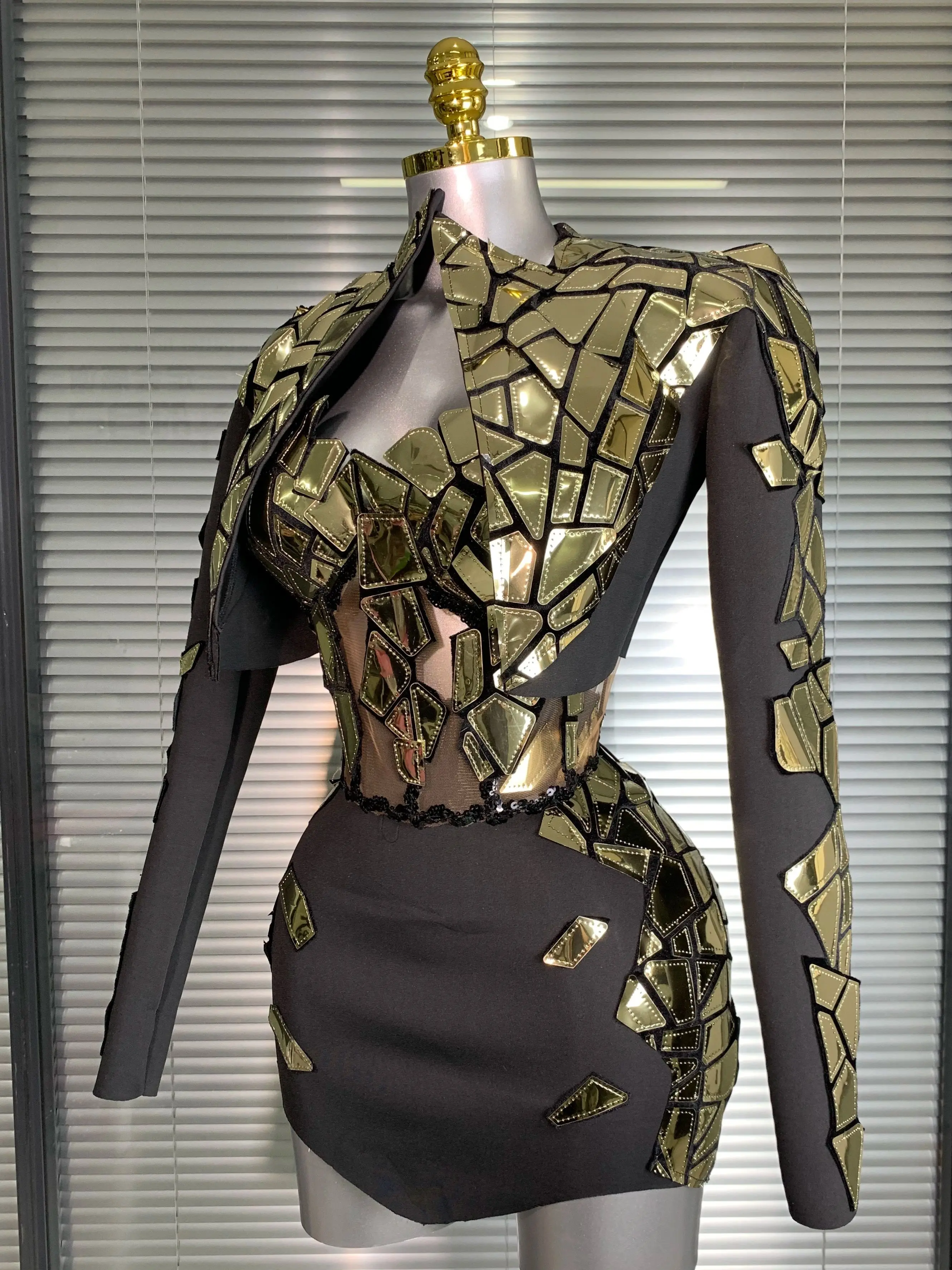 

Женский сексуальный комплект из двух предметов, женские блестящие костюмы с юбкой для ночного клуба, пальто, певица, танцовщица, эластичный сценический костюм