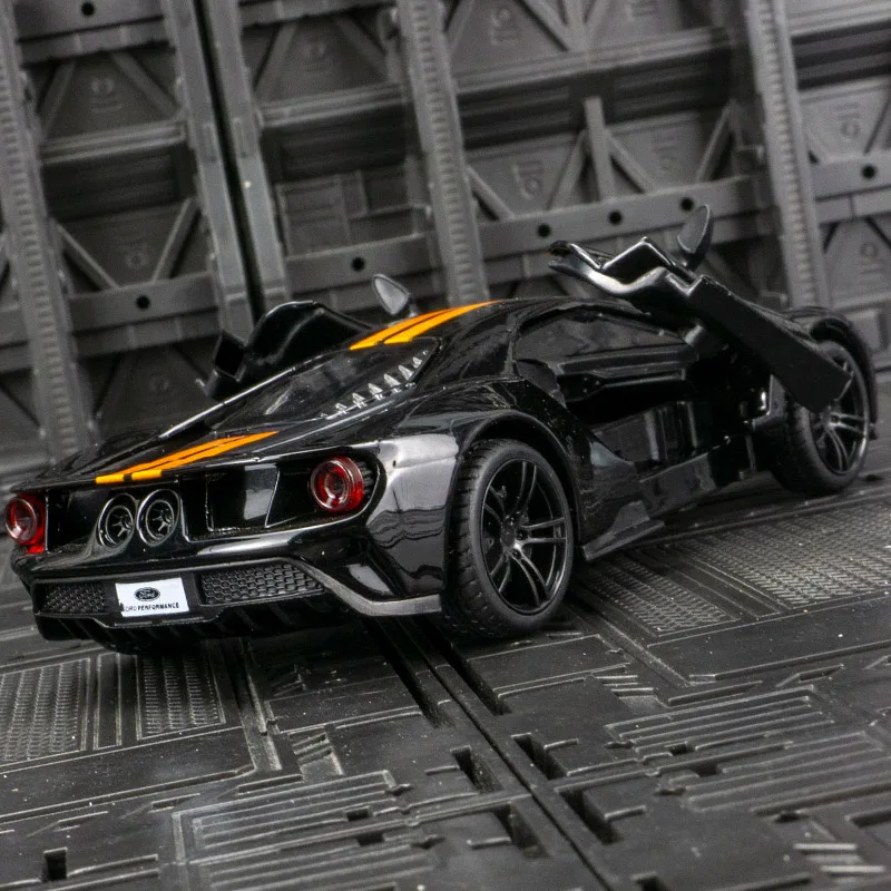 Coche deportivo Ford GT de alta simulación, modelo de aleación de Metal fundido a presión, luz de sonido, Colección Pull Back, regalos de juguete para niños, 1:32, 2017