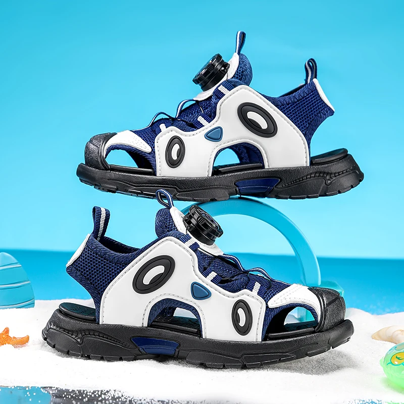 A pair of sports sandals suitable for children's summer wear, which can cover the toes and are outdoor beach shoes - HS-799