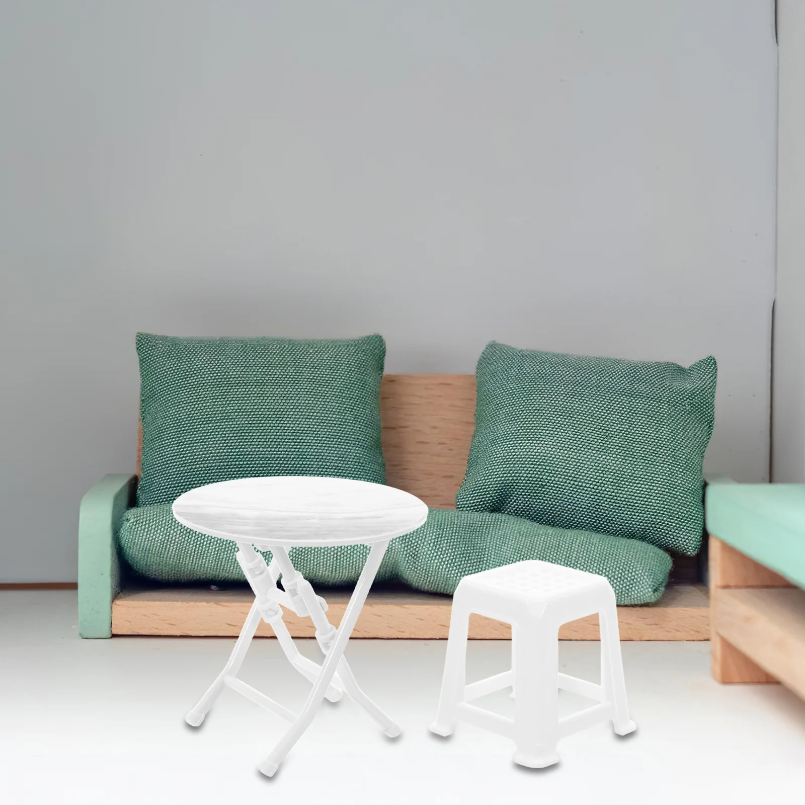 1 conjunto de pequena mesa e cadeiras de plástico em miniatura conjunto de móveis para casa de bonecas para criativo diy mini decoração de casa cadeira de casa de bonecas