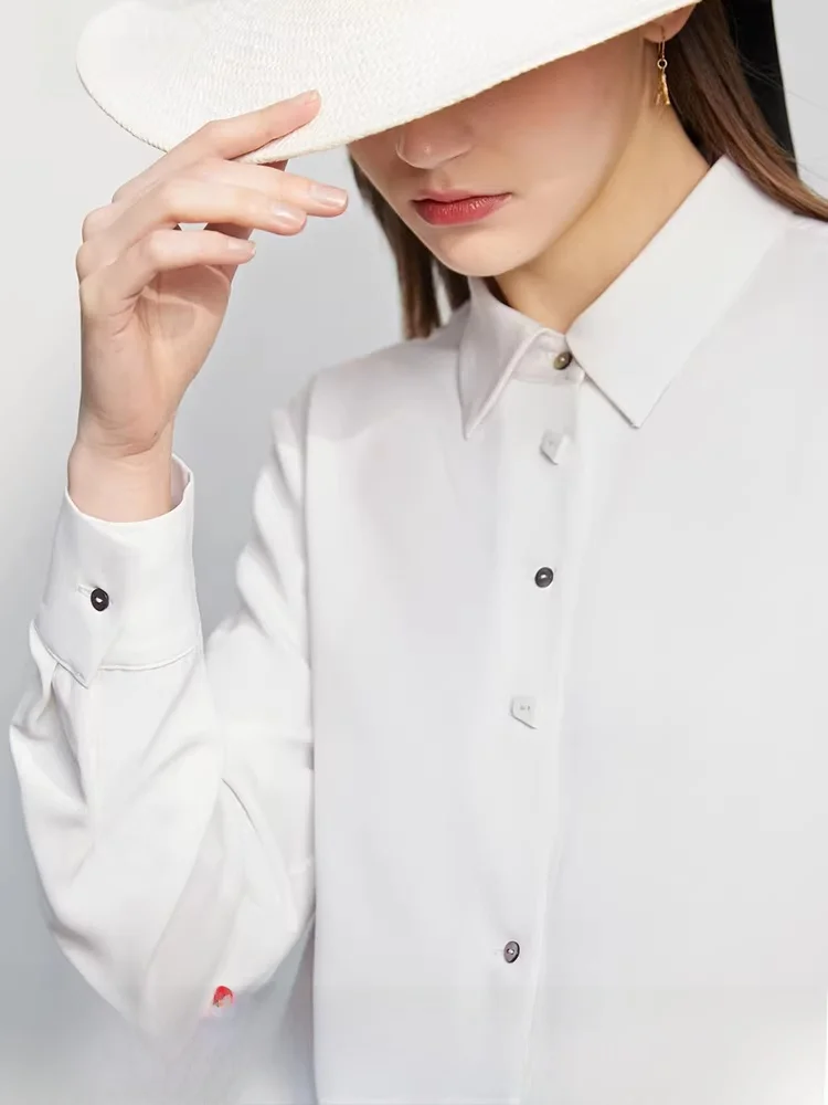 

Spring New Sle Women's Loose irt Geometric Button Satin Surface Turn-down Collar Casual Commute Top Ele Luxury