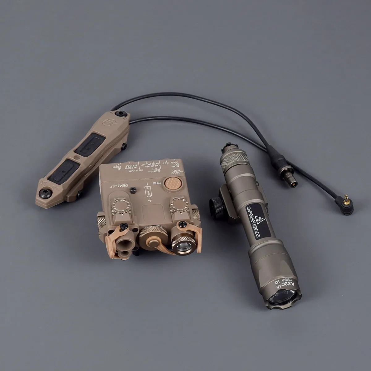 Tactical DBAL-A2 Simplified Version Weapon Surefire M300C M600C Flashlight Sets Red Green Dot Laser Sight For Airsoft 20mm Rail image 3