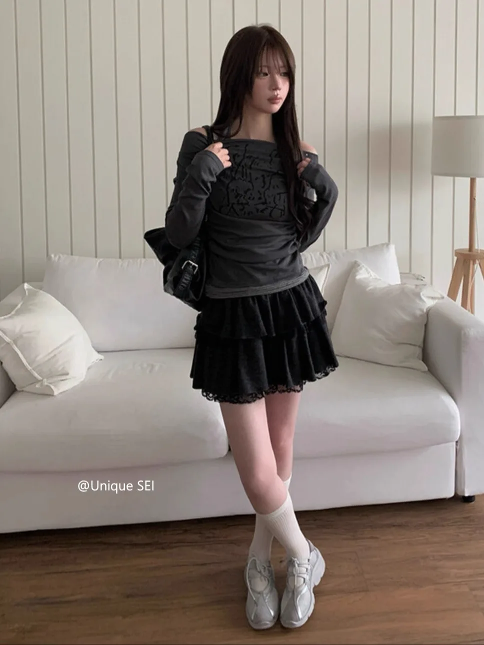 韓国風オフショルダープリントフェイクツーピース長袖Tシャツ女性用秋スパイシーガールスリムフィットカジュアルY2kトップ