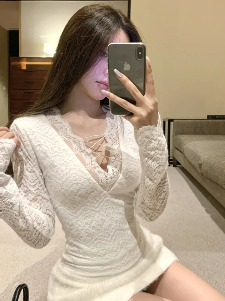 

Pure Desire Sexy Cross V-neck Lace Base Shirt Women's Autumn Winter Slimming Flocking Inner Wear Can Be Worn outside