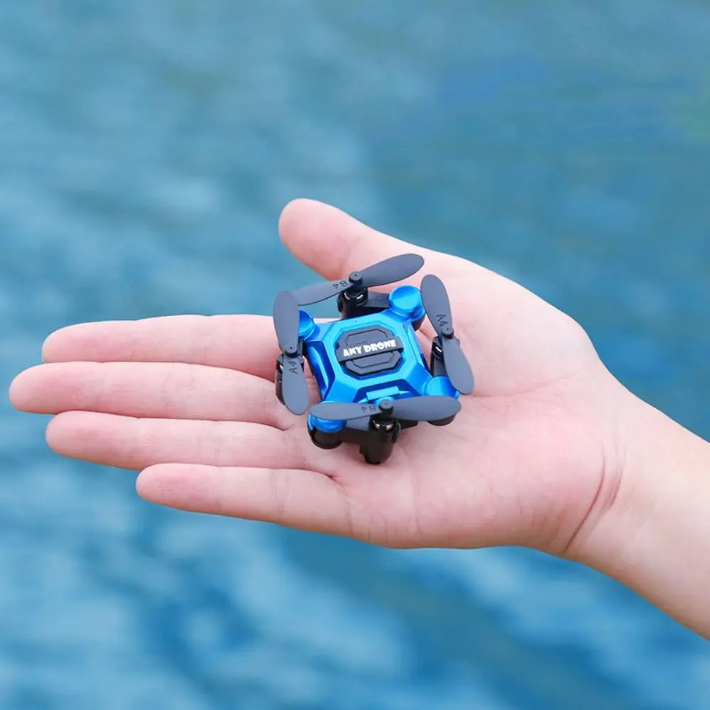 Plastikowy Mini Samolot Sterowany Pilotem, Latający Quadcopter z Obrotem, Dron Sterowany Pilotem z Kamerą, Przenośny