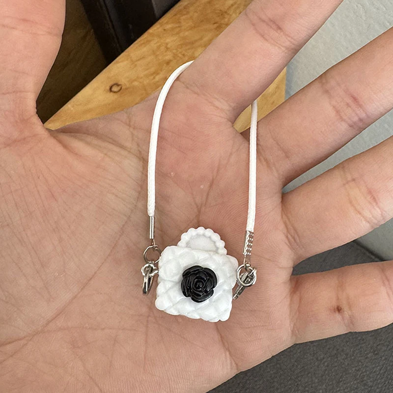 حار 1 قطعة PVC دمية حقيبة صغيرة فستان ألعاب من نسيج مخملي ل 15/17 سنتيمتر إكسسوارات دمي دمية معلقة الرقبة اكسسوارات المدرسية قلادة