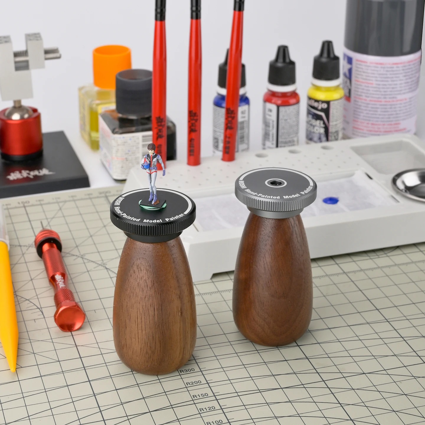 

MSWZ MS171 Model Painting Wood Grip with 360° Rotation Coloring Wheel for Gundam Scale Model Hobby Detail Painting Assembly Tool