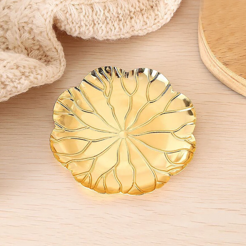 European Style Gold Plate Tray Leaf Shape Dish Household Fruit Plate Tea Snacks Dried Fruit Snack Plate Serving Tray Decoration