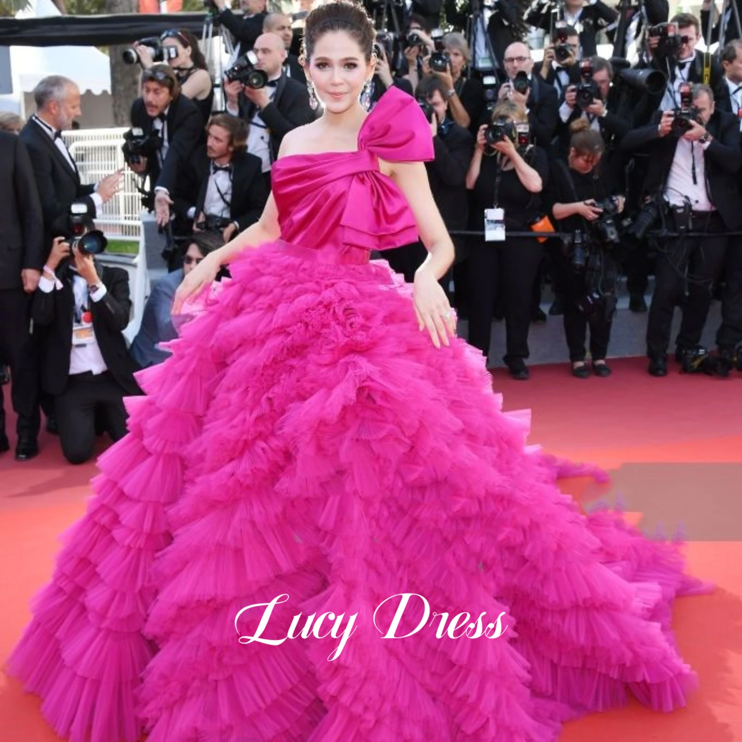 Lucy Layered Formal Dress Party Evening Elegant Luxury Celebrity Fluffy Quinceanera Dresses for Prom One Shoulder Sleeve Mesh